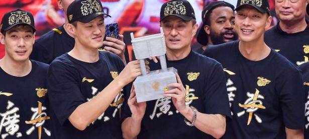 Kaiyun-包含加时末段尼斯调整名单以备CBA常规赛，队长鼓劲环节打磨，媒体盛赞，纪律约束更严格的词条