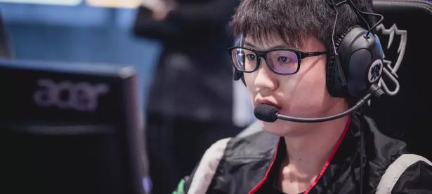 开云体育-Uzi连续二十场比赛得分超过爆冷，勇士挑战极限！的简单介绍