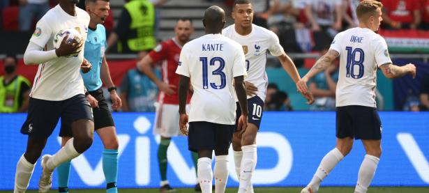 开云体育-西亚卡姆在法国队比赛中突破纪录，败北引发热议！的简单介绍