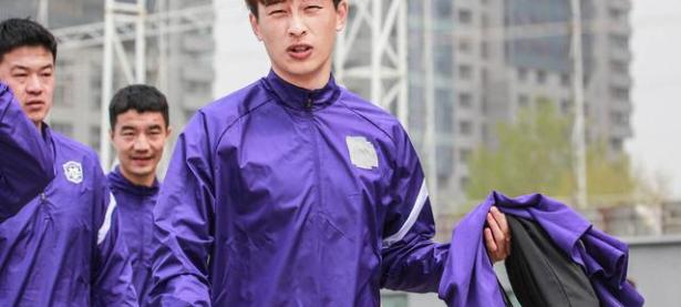 Kaiyun-金州勇士发布备战花絮；清晨篮板制胜；亚冠任务艰巨；身体对抗强度拉满(荆州勇士不怕火箭)