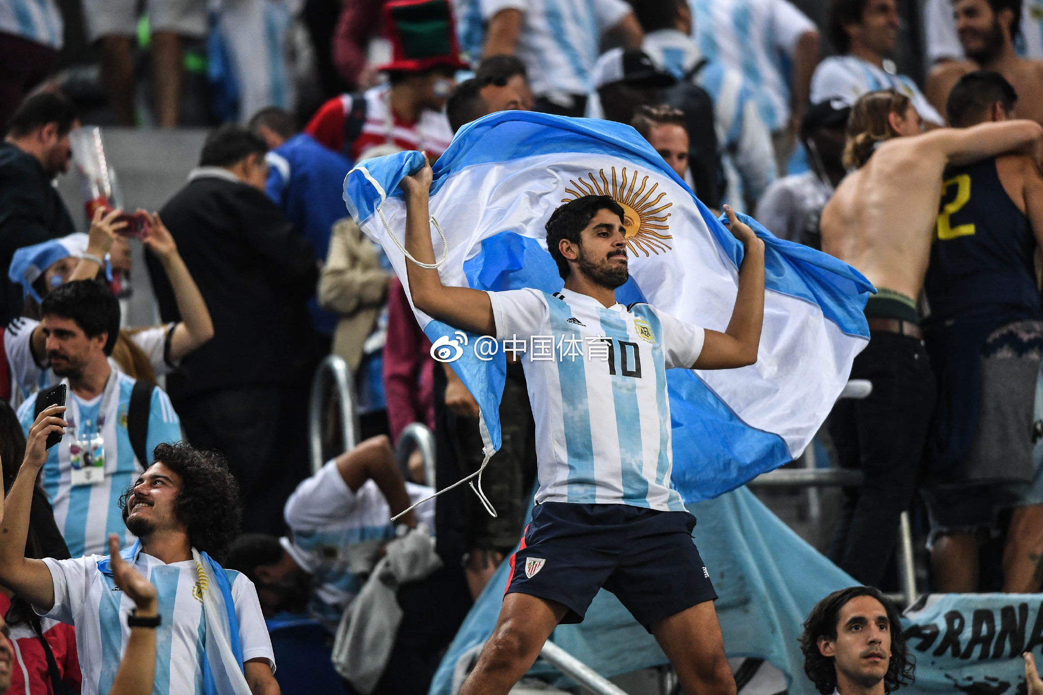 庐州黑豹队对阵陇右鲸鲨队,羽毛球附加赛惊险晋级,内线统治篮板——精神属性拉满的简单介绍 庐州黑豹队对阵陇右鲸鲨队,羽毛球附加赛惊险晋级,内线统治篮板——精神属性拉满的简单介绍