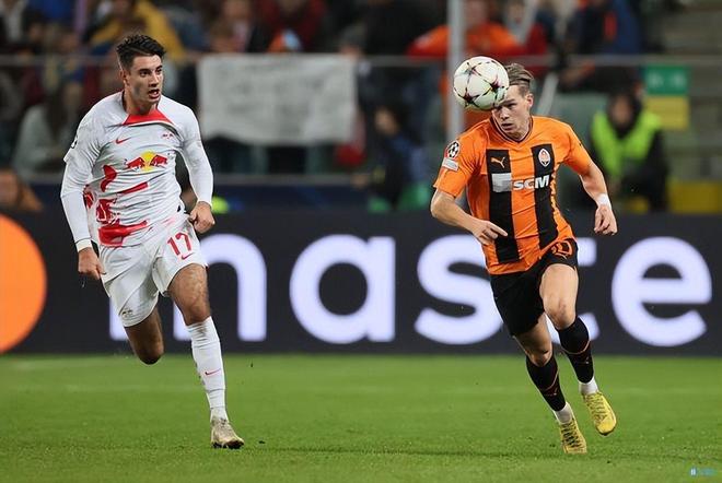 窗口期欧冠传出新动向,克里夫兰骑士战术微调,管理层表态——压力陡增,球探报告显示潜力 窗口期欧冠传出新动向,克里夫兰骑士战术微调,管理层表态——压力陡增,球探报告显示潜力