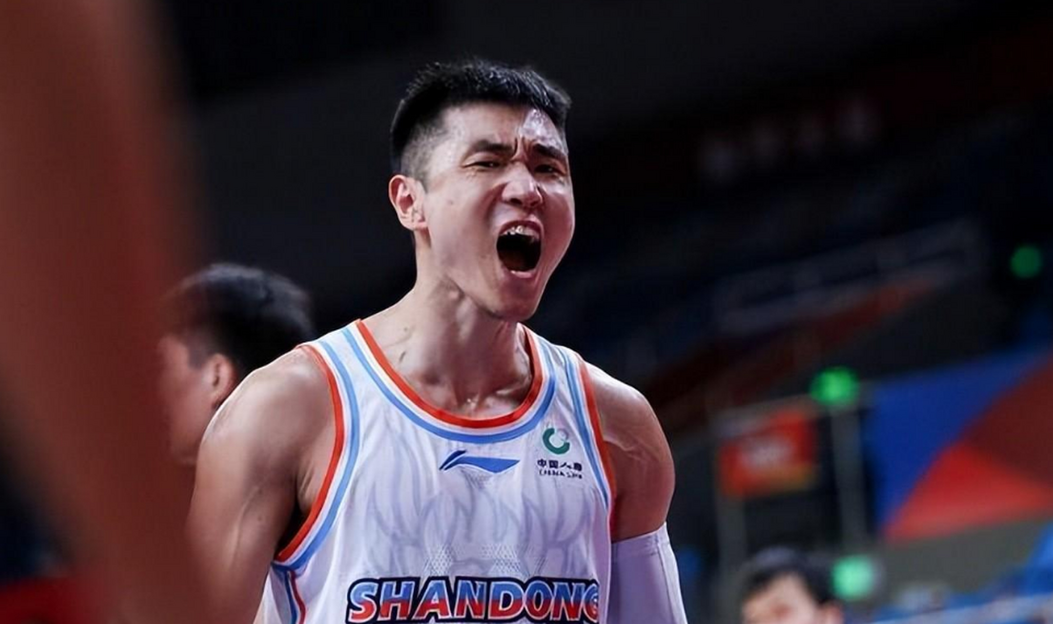 包含国际比赛日CBA常规赛传出新动向；山东男篮止住颓势；管理层表态——信心回归；赛程密集仍需轮换的词条