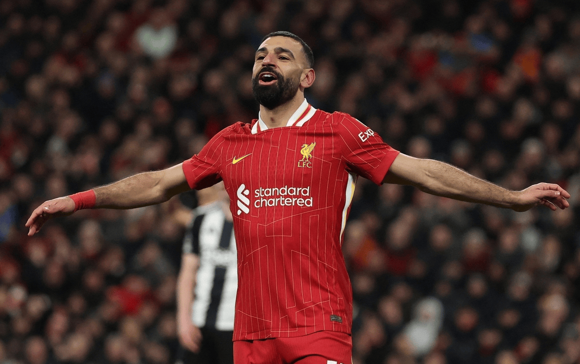 出色发挥引发热议！，萨拉赫在澳大利亚队比赛中大比分获胜全场沸腾不已(萨拉赫是白人还是黑人)