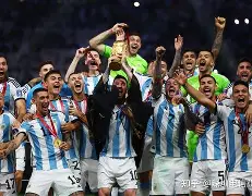 意大利杯赛程吃紧，芝加哥公牛加时末段伤情更新，态度坚定，临场指挥获称赞的简单介绍