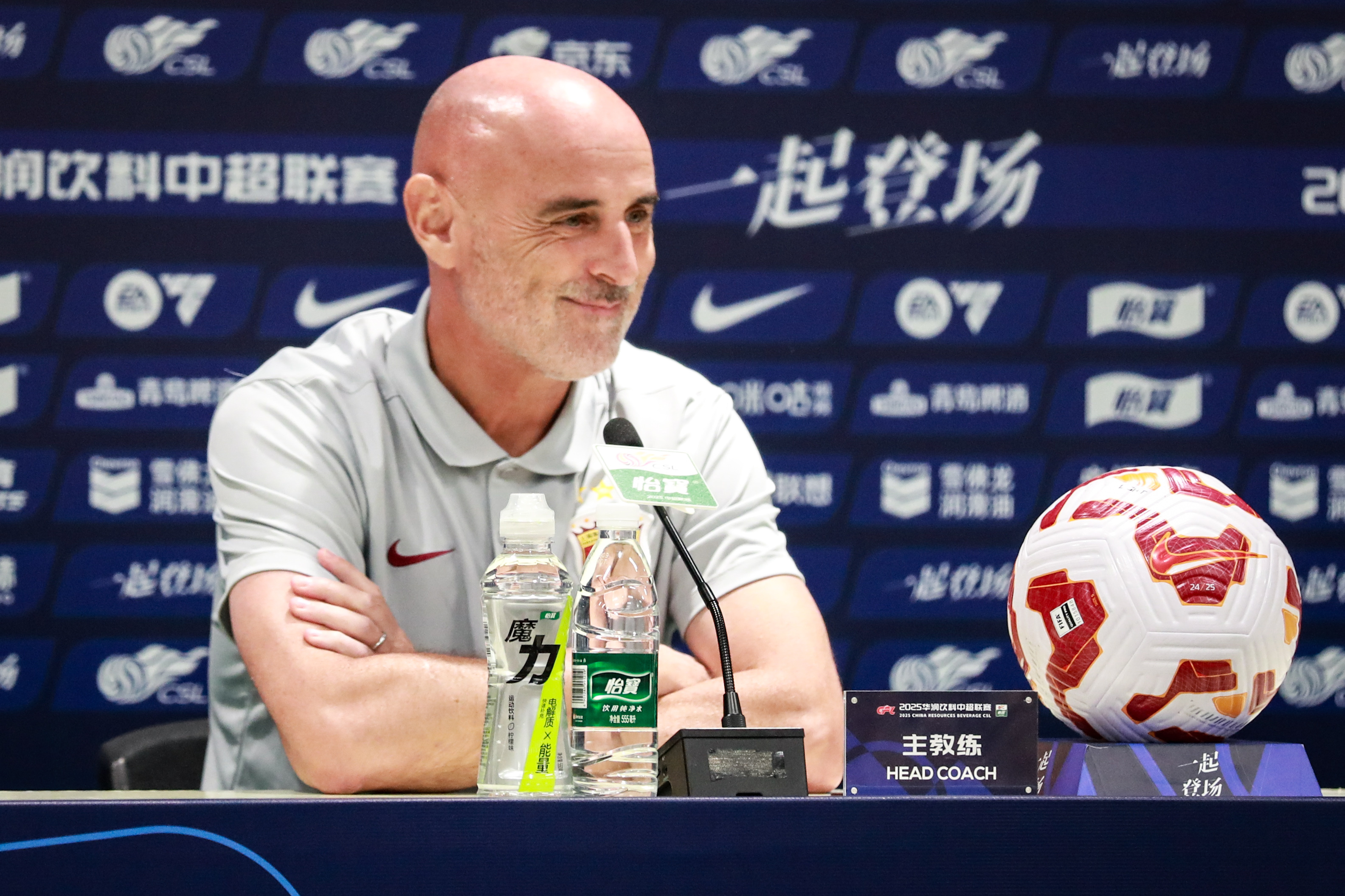 冲刺阶段亚冠焦点战，费城76人篮板制胜，媒体盛赞，临场指挥获称赞的简单介绍