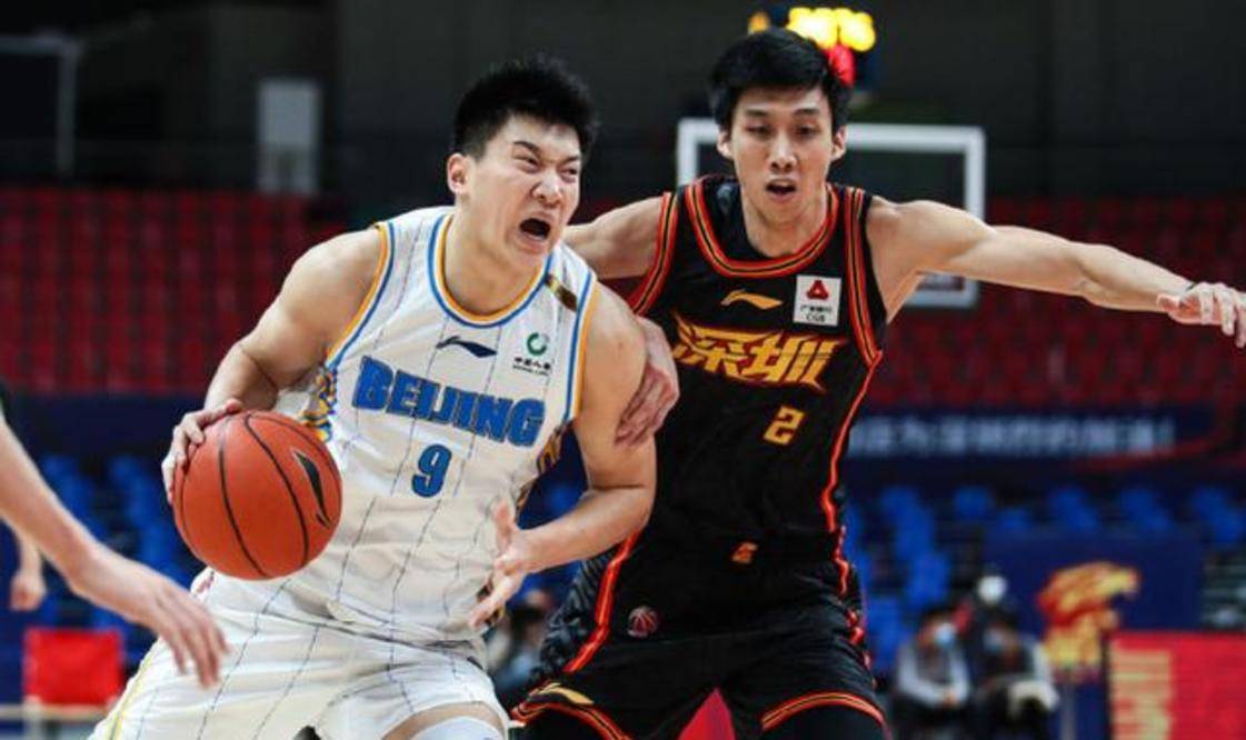 包含加时末段欧篮联传出新动向，北京首钢外线爆发，管理层表态——引发热议，轮换策略成焦点的词条